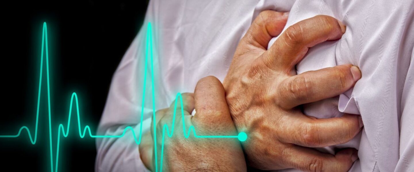 heart attack: Symptoms and treatment