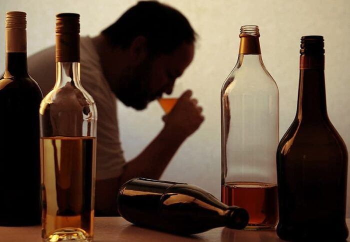 Alcohol: side effects and how to avoid alcohol